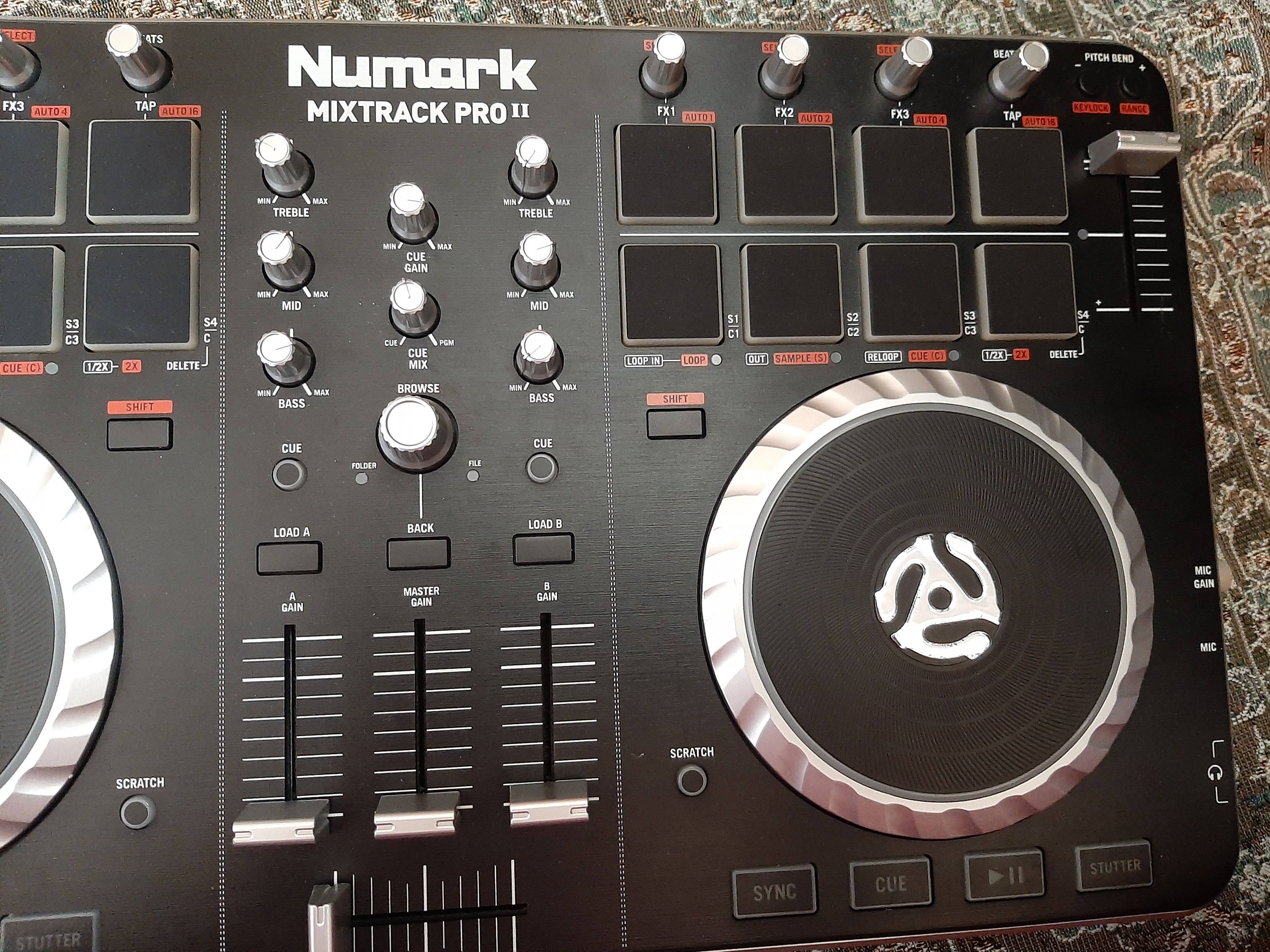 دستگاه دیجی dj numark mixtrack pro2