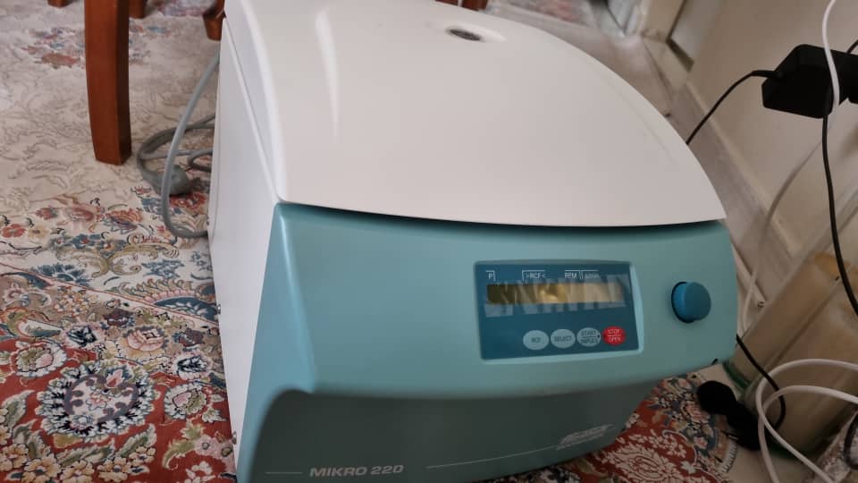 سانتریفیوژ هتیشmikro220