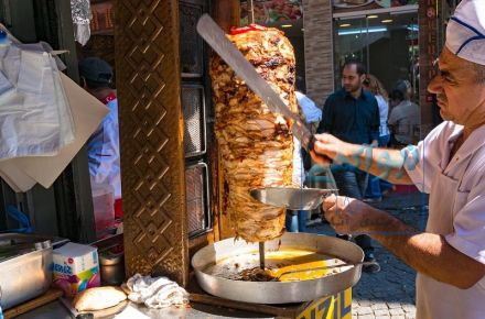 فروش ویژه انواع رول کباب ترکی و دونر کباب