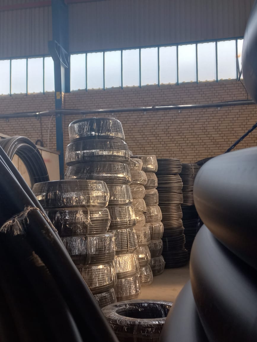 لوله پلی اتیلن از سایز 16 تا 160 میلیمتر دارای نشان استاندارد - عکس 4